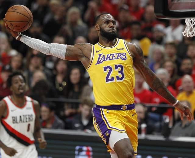 NBA热点榜，揭秘赛场内外那些不为人知的故事