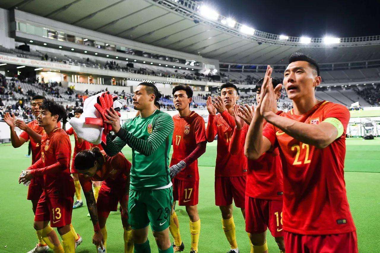 国足进世界杯，球迷的狂欢与现实的考量