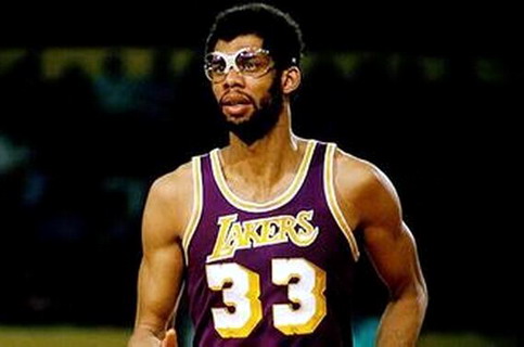 NBA90年代指定用球，一段篮球史上的传奇记忆