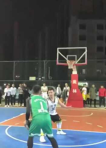 h1:楚雄vs毕节篮球直播视频，我蹲了两天终于看懂了这场对决