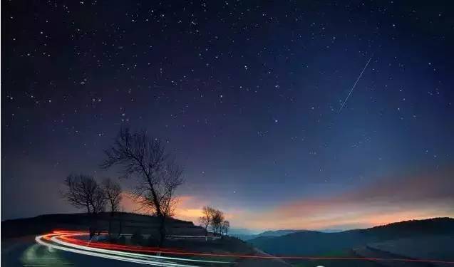 始兴vs南雄夜景直播视频，两个小城，同一片星空下的不同活法